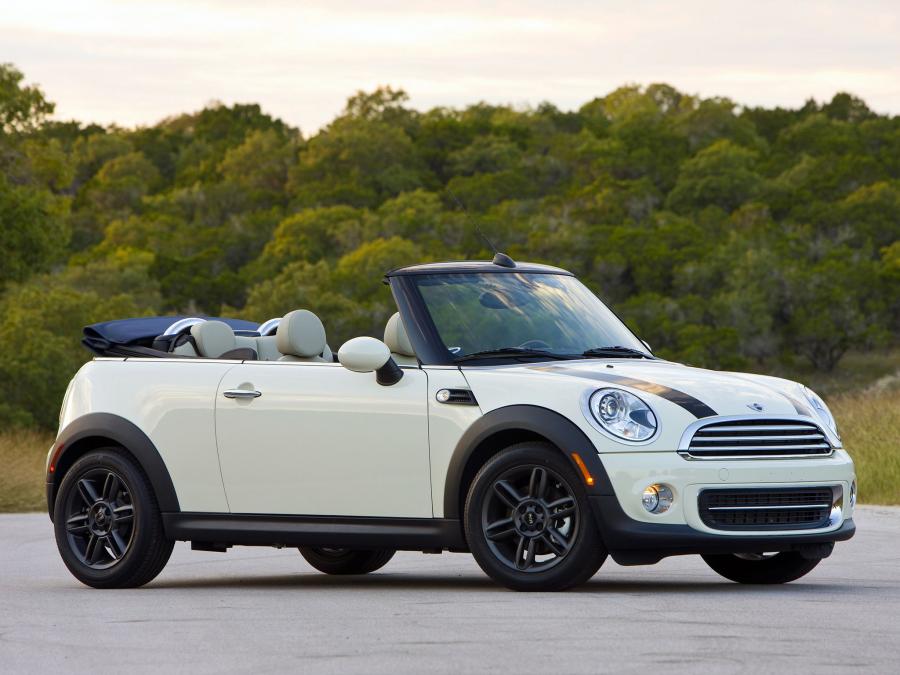  Mini Cooper Cabrio 2010 года  (US) (фото 5 из 30)
